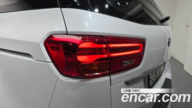 Kia Carnival Gasoline 7-Seater Limousine President 2019 — фото 23