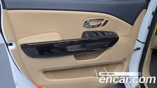 Kia Carnival Gasoline 7-Seater Limousine President 2019 — фото 24