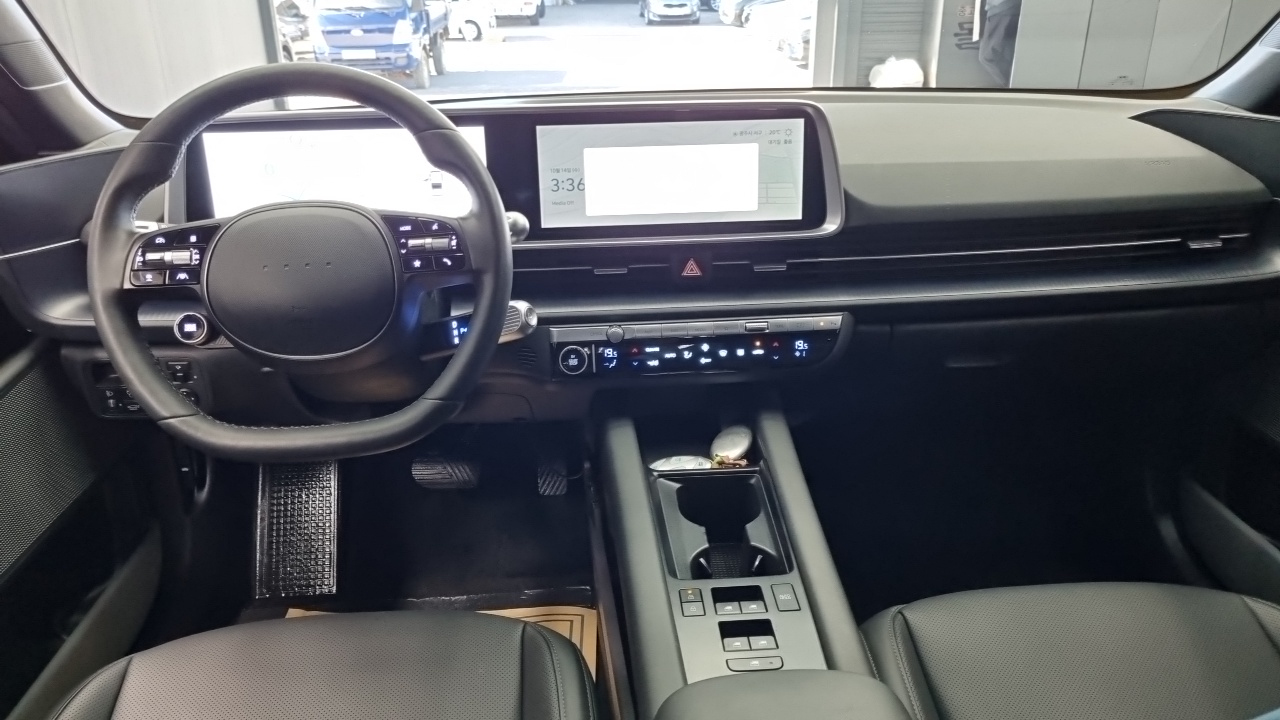 Hyundai Ioniq 6 Standard E-Value+ 2025 — фото 6