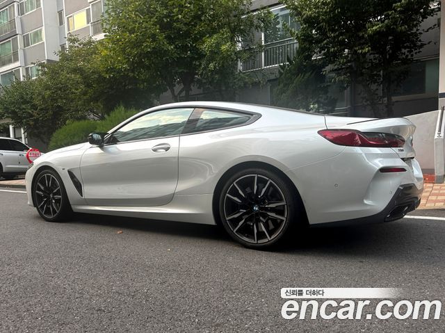 BMW 8 Series (G15) M850i xDrive Coupe 2025 — фото 3