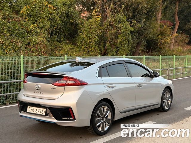 Hyundai Ioniq Hybrid Q 2018 — фото 6