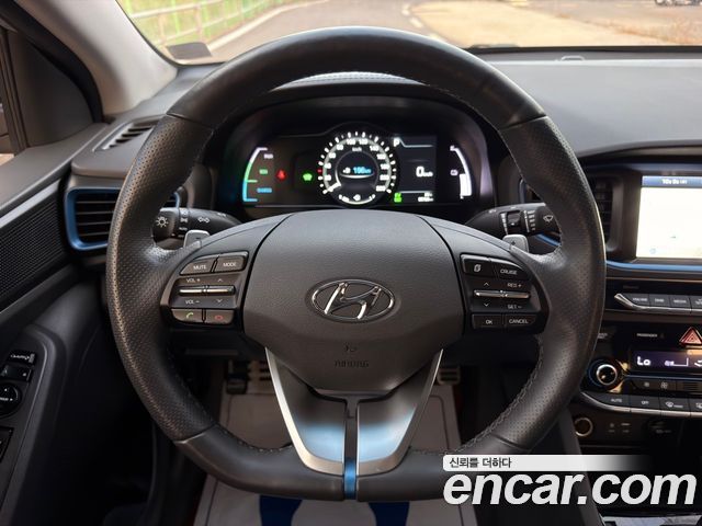 Hyundai Ioniq Hybrid Q 2018 — фото 10