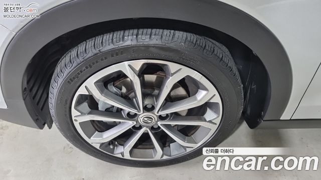 KG Mobility (SsangYong) Tivoli Armor LX 2WD 2019 — фото 6
