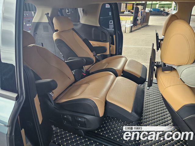 Kia Carnival (IV) Diesel 7-Seater Noblesse 2023 — фото 17