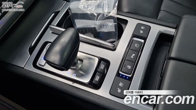 Genesis G80 3.3 GDI AWD Luxury 2018 — фото 18