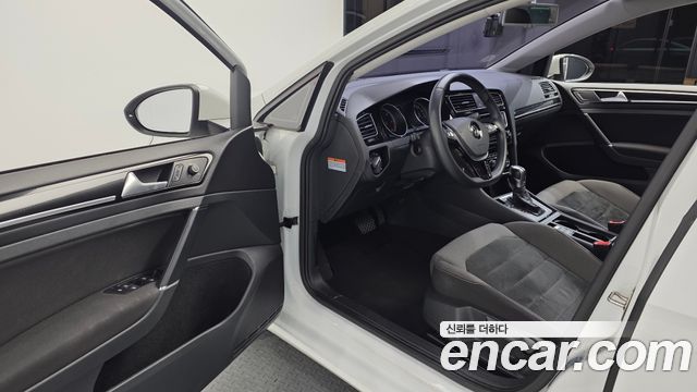 Volkswagen Golf (VII) 2.0 TDI 2015 — фото 10