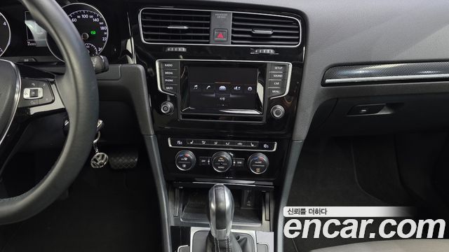 Volkswagen Golf (VII) 2.0 TDI 2015 — фото 14