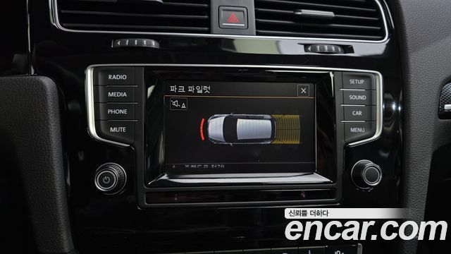 Volkswagen Golf (VII) 2.0 TDI 2015 — фото 15