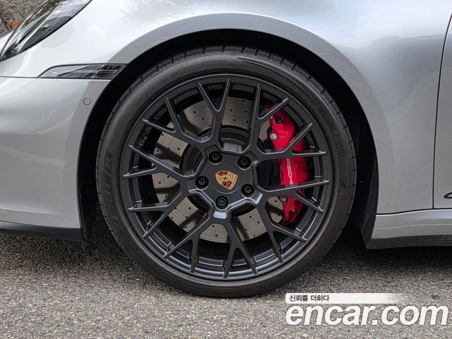 Porsche 911 (992) Carrera 4 GTS Cabriolet 2025 — фото 5