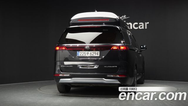 Kia Carnival (IV) Diesel 9-Seater Hi-Limousine(Special Vehicle) 2021 — фото 4