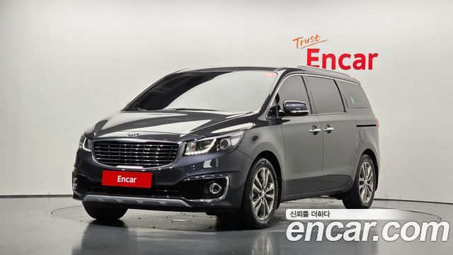 Kia Carnival 9-seater Prestige