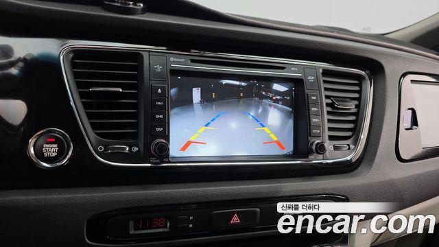 Kia Carnival 9-seater Prestige 2018 — фото 15