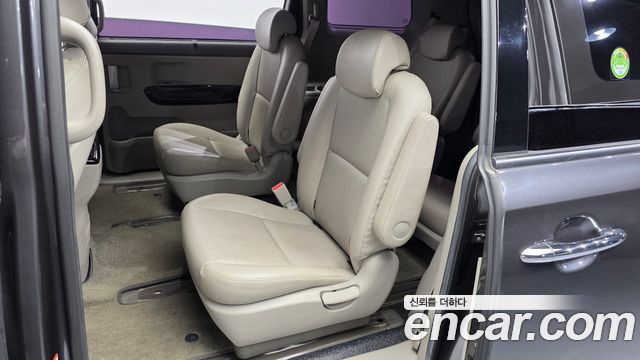 Kia Carnival 9-seater Prestige 2018 — фото 26
