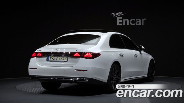 Mercedes-Benz E-Class (W214) E220d 4MATIC Exclusive 2024 — фото 2