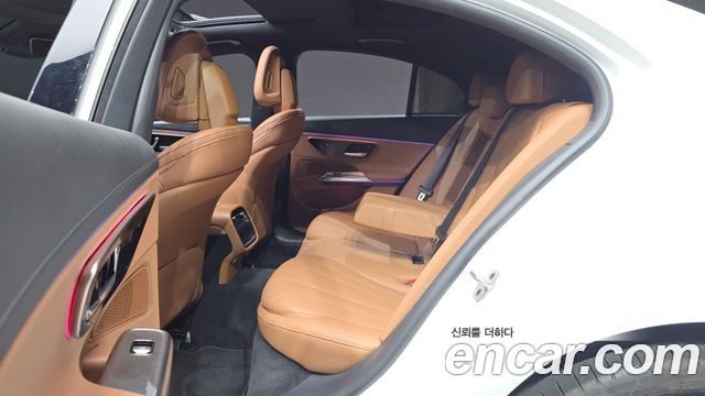 Mercedes-Benz E-Class (W214) E220d 4MATIC Exclusive 2024 — фото 26
