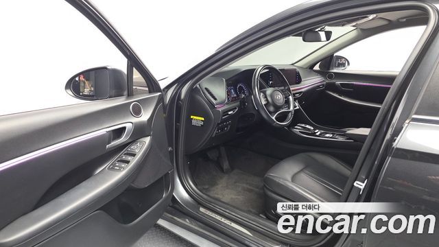 Hyundai Sonata (DN8) 2.0 Premium Family 2020 — фото 10