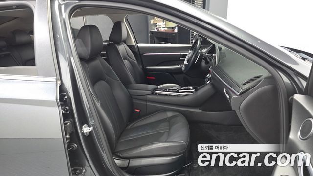 Hyundai Sonata (DN8) 2.0 Premium Family 2020 — фото 11