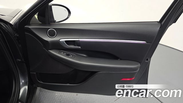Hyundai Sonata (DN8) 2.0 Premium Family 2020 — фото 24