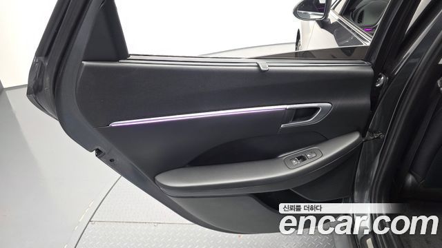 Hyundai Sonata (DN8) 2.0 Premium Family 2020 — фото 25