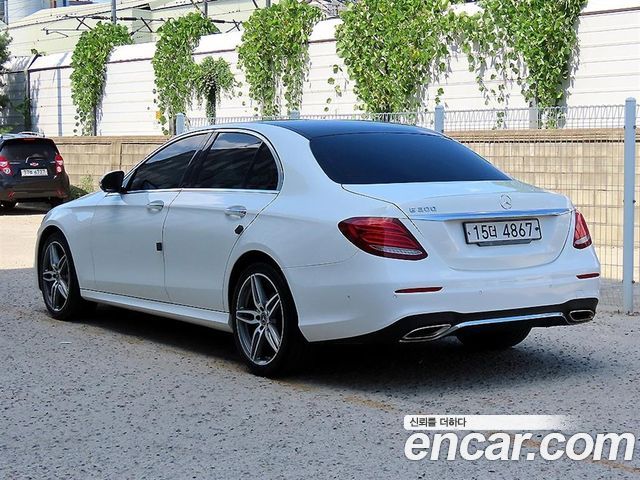 Mercedes-Benz E-Class (W213) E300 AMG Line 2019 — фото 3