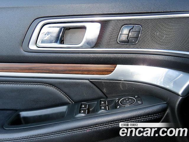 Ford Explorer 3.5 Limited 4WD 5th 2016 — фото 15