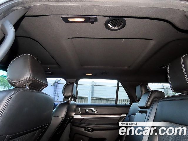 Ford Explorer 3.5 Limited 4WD 5th 2016 — фото 21