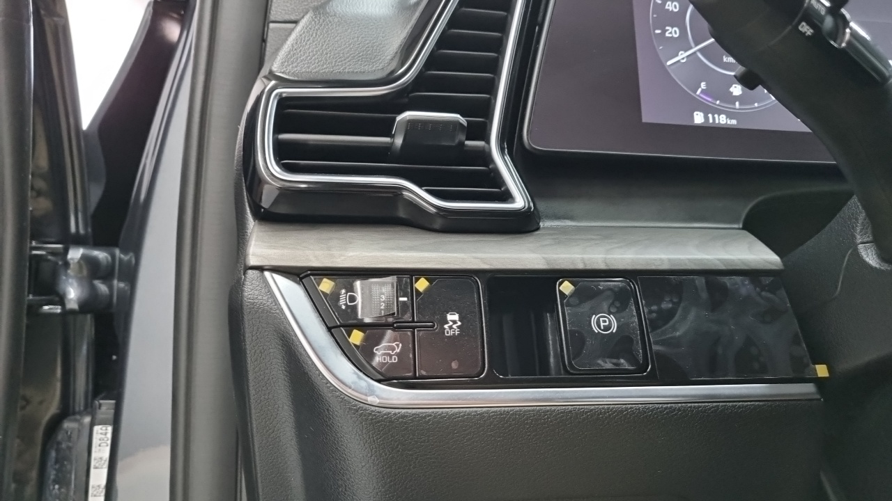 Kia Sportage (V) Gasoline 1.6 Turbo 2WD Signature 2024 — фото 18