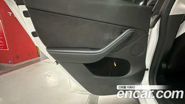 Tesla Model Y RWD 2023 — фото 24