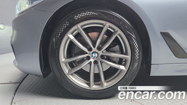 BMW 5 Series (G30) 520d M Sport Package Plus 2018 — фото 5