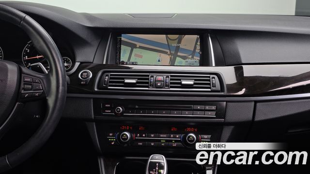 BMW 5 Series (F10) 528i 2015 — фото 14