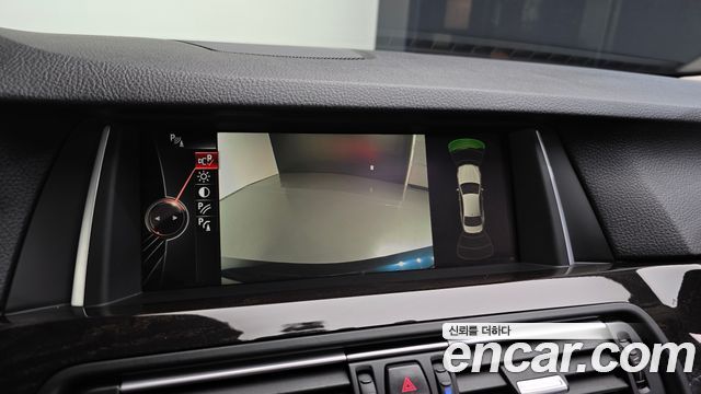 BMW 5 Series (F10) 528i 2015 — фото 15