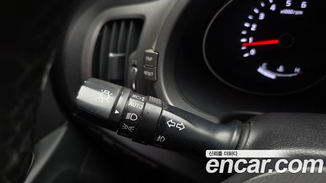 Kia Sportage R Diesel 2WD Prestige 2014 — фото 18