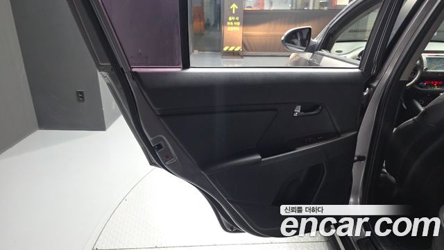Kia Sportage R Diesel 2WD Prestige 2014 — фото 25