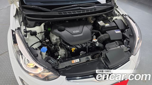 Hyundai Avante 1.6 GDi Modern Standard 2015 — фото 6