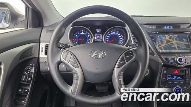 Hyundai Avante 1.6 GDi Modern Standard 2015 — фото 13