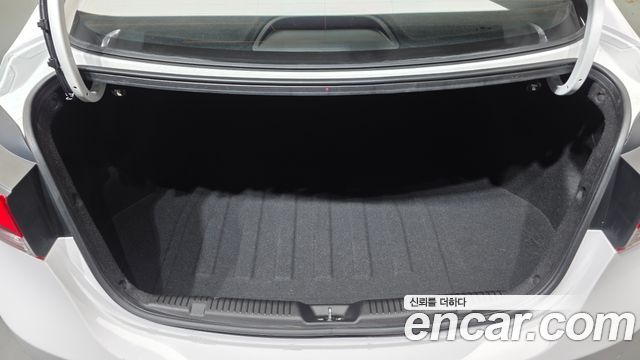 Hyundai Avante 1.6 GDi Modern Standard 2015 — фото 20
