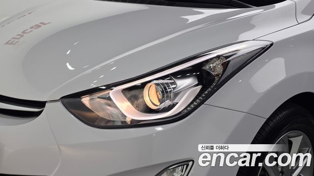 Hyundai Avante 1.6 GDi Modern Standard 2015 — фото 22
