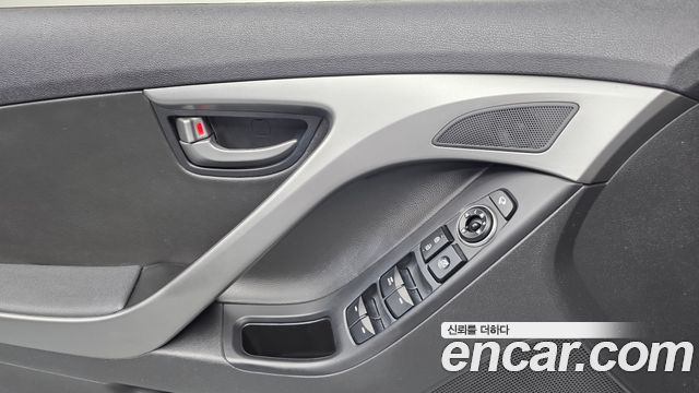 Hyundai Avante 1.6 GDi Modern Standard 2015 — фото 28