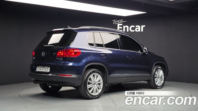 Volkswagen Tiguan 2.0 TDI  Premium 5N 2015 — фото 2