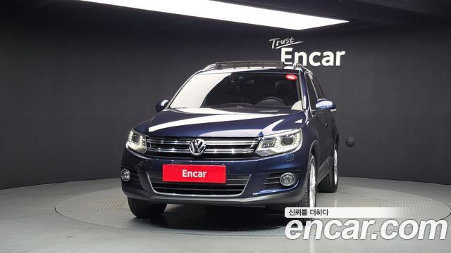 Volkswagen Tiguan 2.0 TDI  Premium 5N 2015 — фото 3