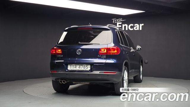 Volkswagen Tiguan 2.0 TDI  Premium 5N 2015 — фото 4