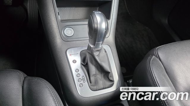 Volkswagen Tiguan 2.0 TDI  Premium 5N 2015 — фото 9
