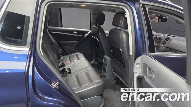 Volkswagen Tiguan 2.0 TDI  Premium 5N 2015 — фото 12