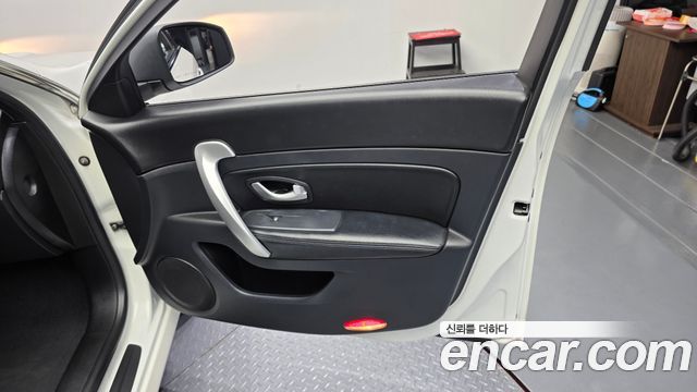 Renault Korea SM5 Nova SE 2016 — фото 24