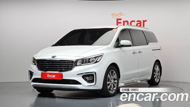 Kia Carnival 9-Seater Prstige