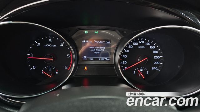 Kia Carnival 9-Seater Prstige 2019 — фото 8