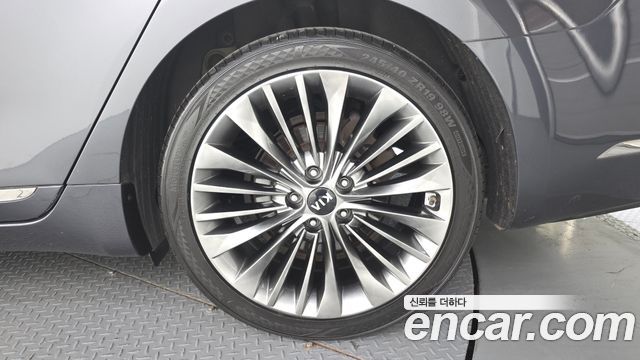 Kia K7 2.4 GDI Limited 2017 — фото 21