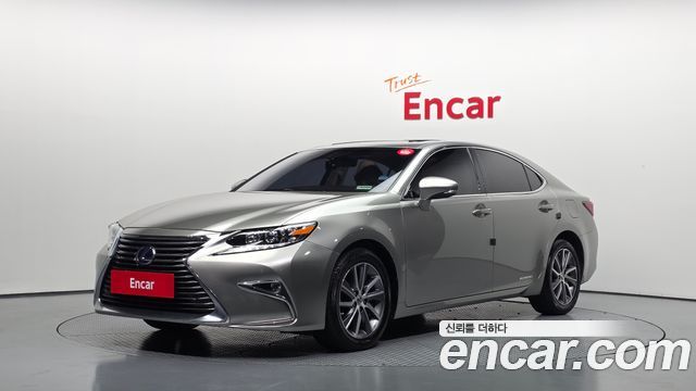 Lexus ES300h Supreme XV60