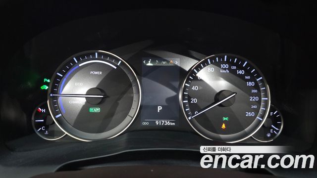 Lexus ES300h Supreme XV60 2017 — фото 8