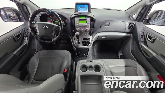 Hyundai Grand Starex 12-Seater Wagon CVX Luxury 2015 — фото 7